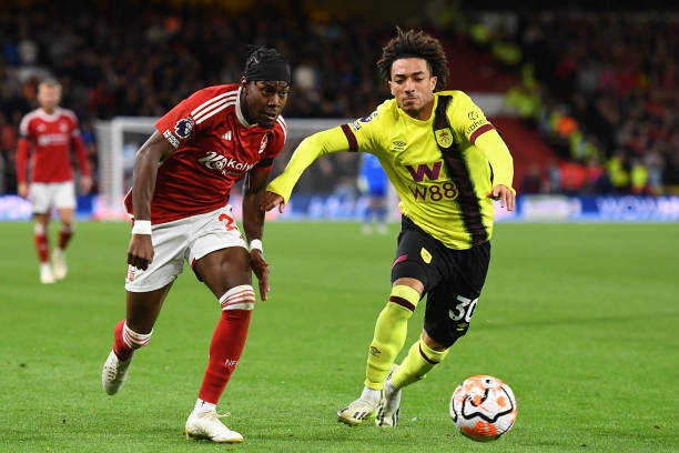 虽暂时落后 虽暂时落后