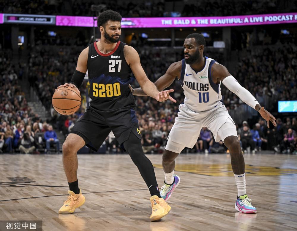 国足vs中国香港全场数据：国足控球率49%，射门19-8.