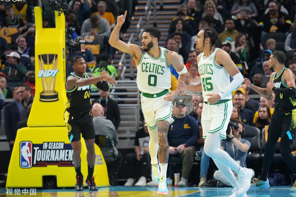 防守表现依 防守表现依